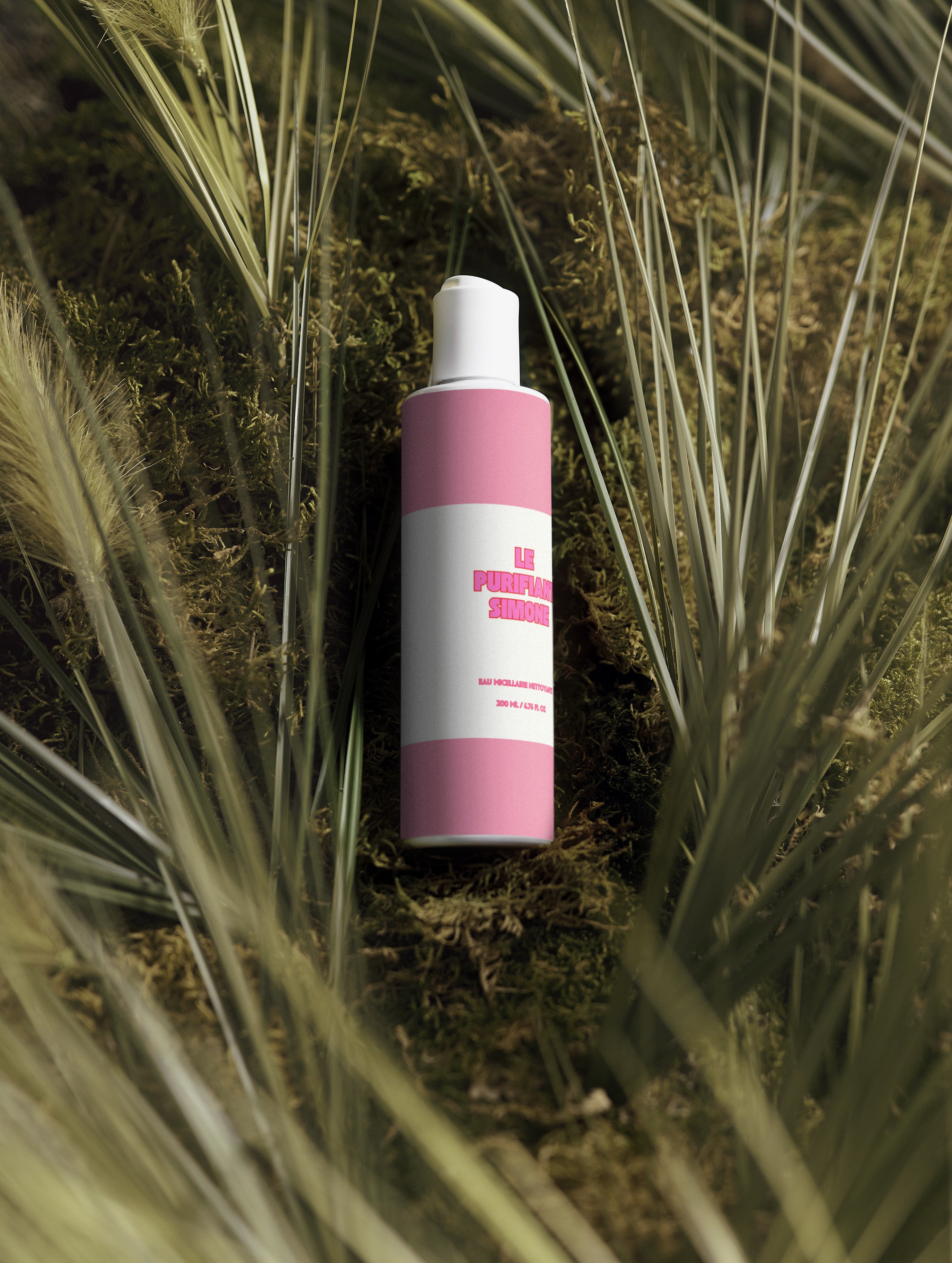 Eau micellaire nettoyante